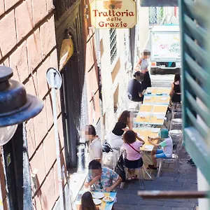 La Vecchia 2*, Genova Italia